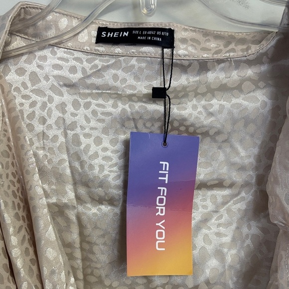 SHEIN Shimmering Cream Cowl Neck Blouse Size L with matching belt - Picture 4 of 7